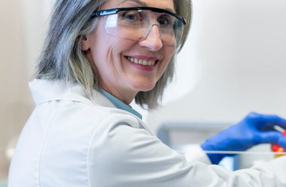 For at styrke integrationen af ​​industri, akademi og forskning har Shanghai Dengsheng Instrument i fællesskab bygget en ny F&U-base med mange topinstitutioner.